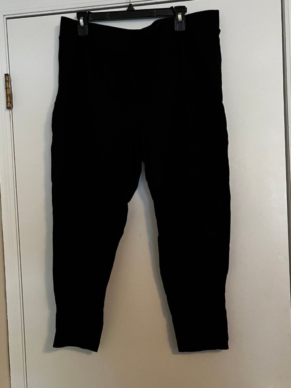 Torrid Size 4 Black Leggings